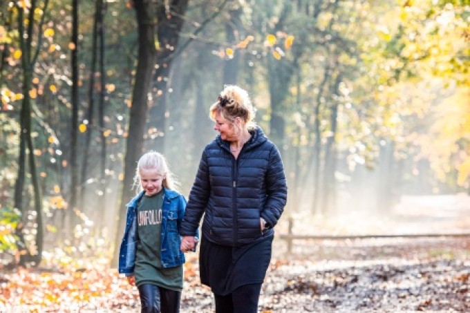 Herfst-Timmerholt-Boswandeling-Kind.jpg