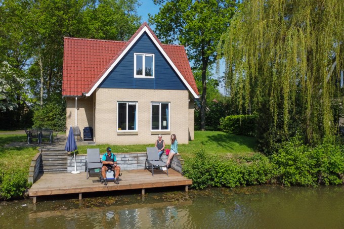 ruime steiger aan het water mei 23.jpg