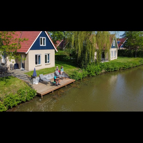 relaxen op eigen vlonder mei 23.jpg