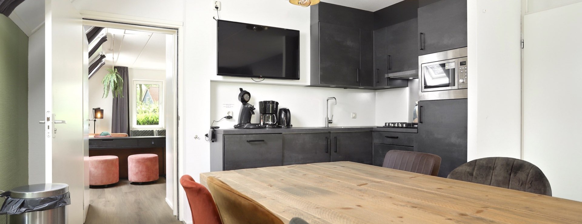 eetafel en keuken 9-23.jpeg