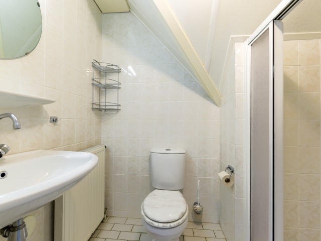 badkamer boven 23.jpg