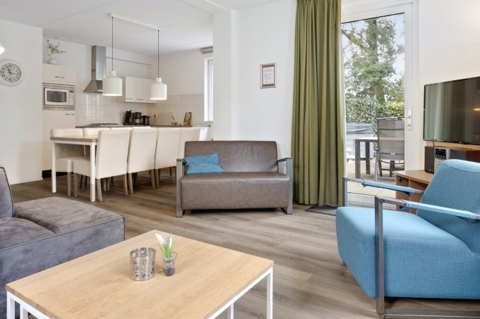 overzicht foto woonkamer 9-23.jpeg