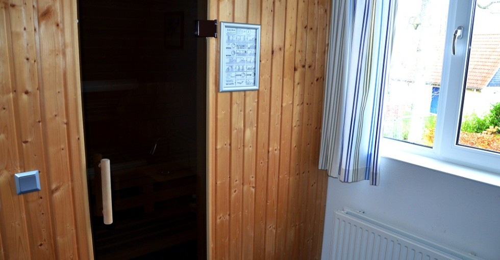 wellness kamer met ruime sauna op verdieping.jpg
