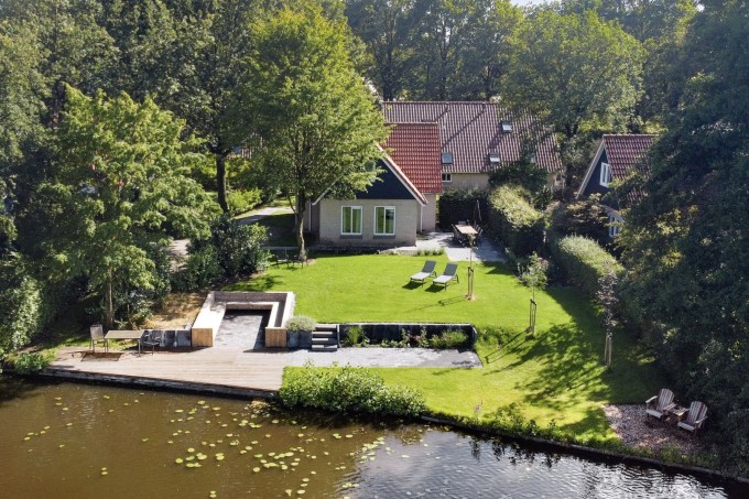 achterzijde van boven 9 23.jpeg